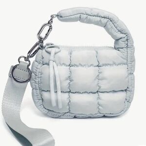 Quilted Puffer Detachable Wristlet #1026